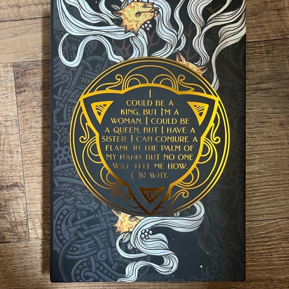 Queen Among The Dead The bookish Box Exclusive Edition - Picture 7 of 8